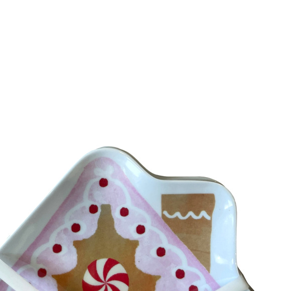 Cupcakes and Cashmere Pastel Gingerbread Shape Melamine Snack Plate Set of 4 - Picture 8 of 12